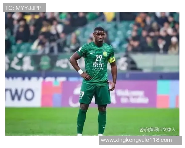 瓦科双响再创佳绩赛季27球追平法比奥展现超强实力 瓦科双响再创佳绩赛季27球追平法比奥展现超强实力