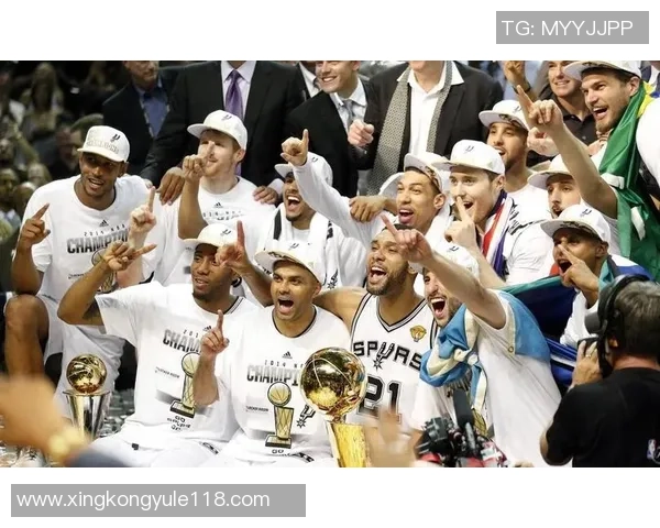 美媒评选新赛季三人组前十雷霆三少强势夺冠湖人紧随其后